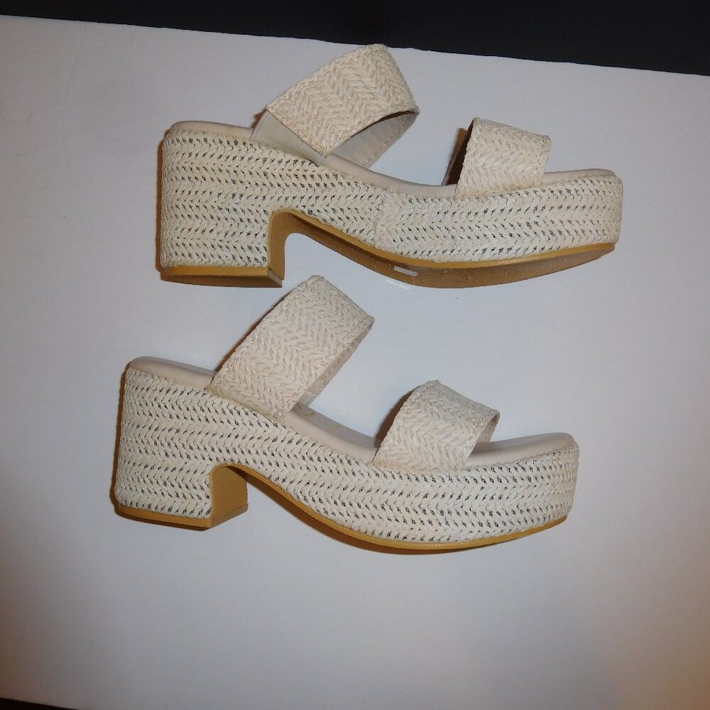 Beach by Matisse Ocean Avenue Off-White/Cream Platform Sandals –9M